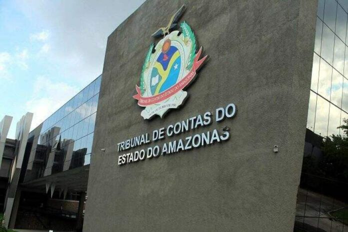 TCE-AM nomeia servidores aprovados em concurso público