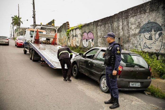 Fiscalização do Detran-AM recupera veículo em Manaus