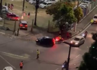 Quebra de mureta do CSU do Parque 10 para estacionamento será apurada, diz prefeitura